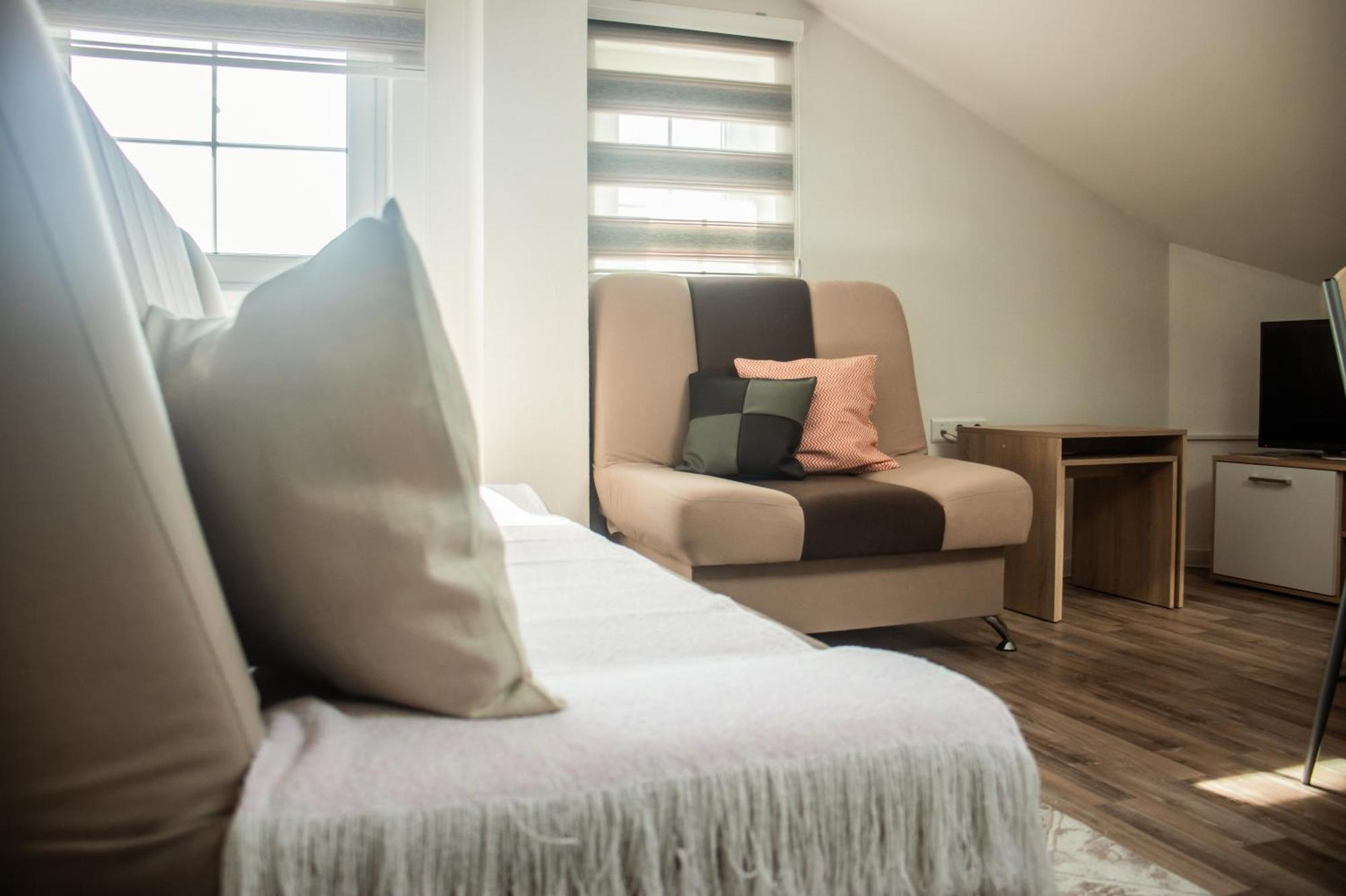 Apartments Basic Вісоко Екстер'єр фото