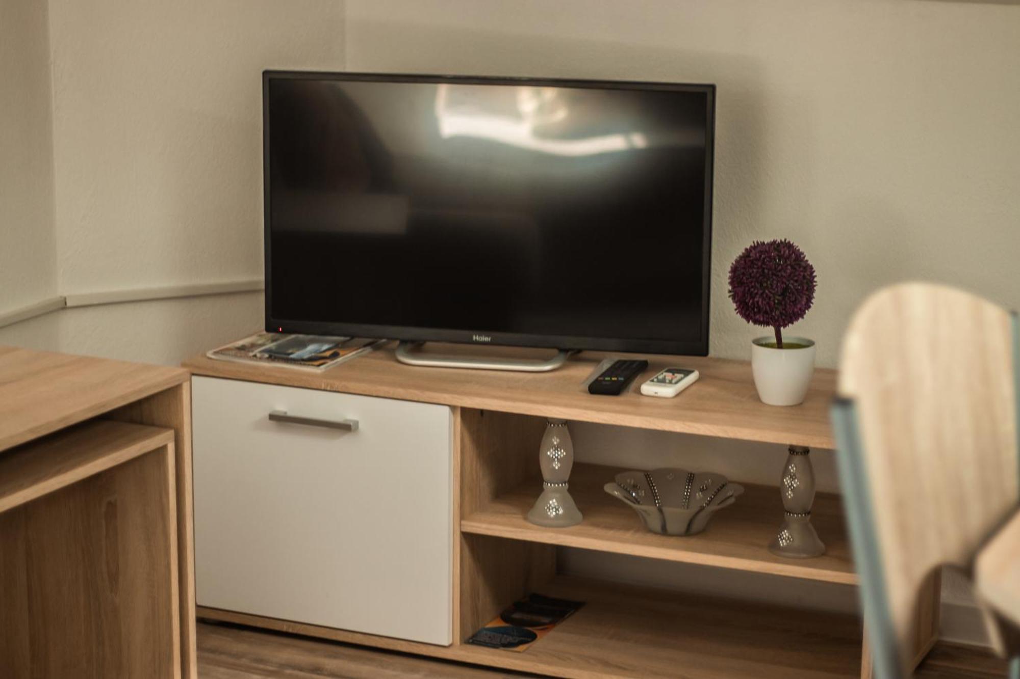 Apartments Basic Вісоко Екстер'єр фото