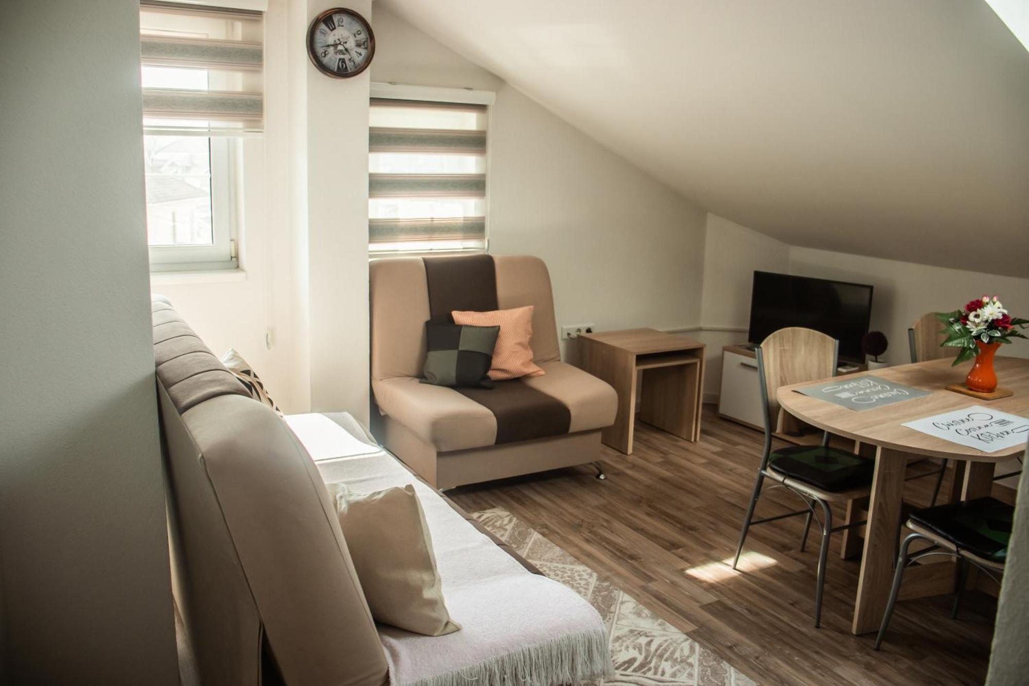 Apartments Basic Вісоко Екстер'єр фото