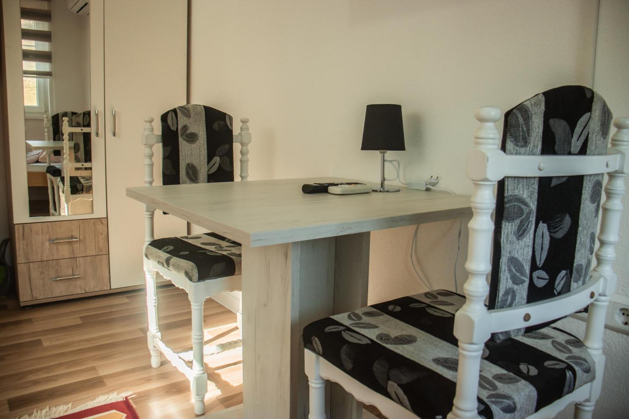 Apartments Basic Вісоко Екстер'єр фото