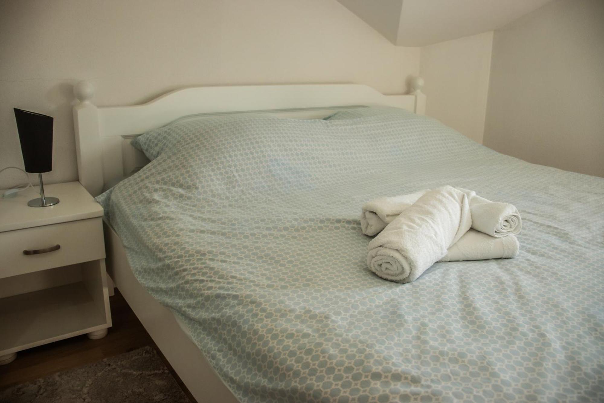 Apartments Basic Вісоко Екстер'єр фото